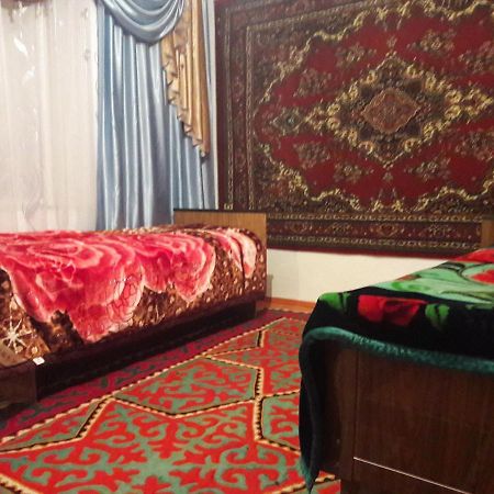 Kyzart Guesthouse Bagysh Ngoại thất bức ảnh